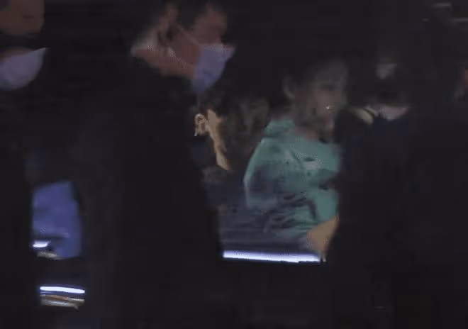 秋瓷炫夫婦再被疑婚變！於曉光當面摟其他異性熱聊，女方黑臉不悅