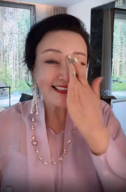 汪小菲他爸究竟幹嘛的?張蘭都得租他的別墅做直播,月租高達5萬