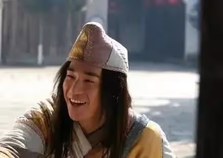 68歲張國立太瀟灑!在國外吃西餐開遊艇,兒子張默已經有了新身份