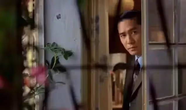 梁朝偉紀錄片揭秘:喝醉酒就給周星馳打電話,讓他照顧好自己
