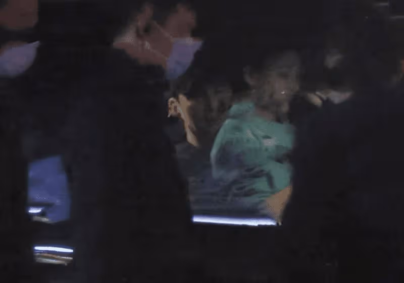 「棄貓效應」也拯救不了於曉光，跟美女熱聊摟腰秋瓷炫當眾黑臉不再隱忍