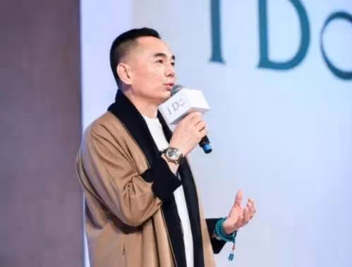 李厚霖：2023被限制高消費涉多起勞動合同糾紛，公司股價暴跌97%