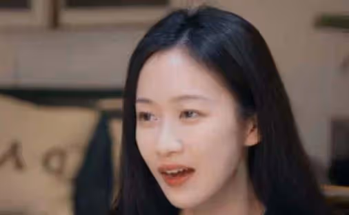 劉美含混跡娛圈多年仍寂寂無名！如今因考研被關注，結果還沒考上