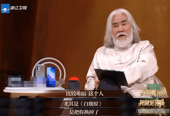夢幻聯動!李夢與金敏喜柏林偶遇同框比美,相差10歲氣質不分伯仲