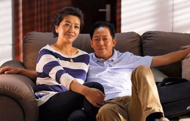 看了51歲前任江珊,再看看現任44歲妻子,網友:有點替王志文可惜