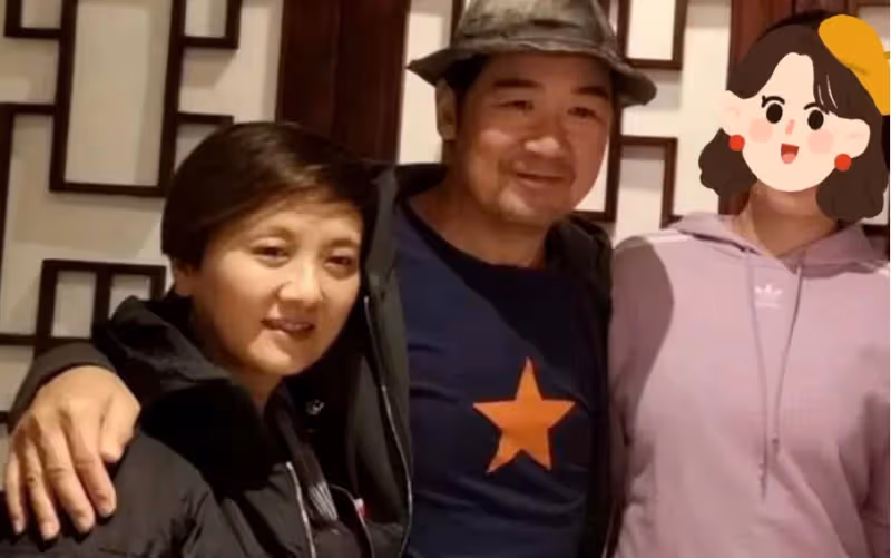 網友法國偶遇張國立,鄧婕素顏不顯老,退休生活愜意,不為兒孫操心