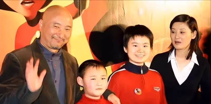 陳佩斯：4個孫子學費120萬，外加兩保姆跟隨照顧，幸福背後有淚水