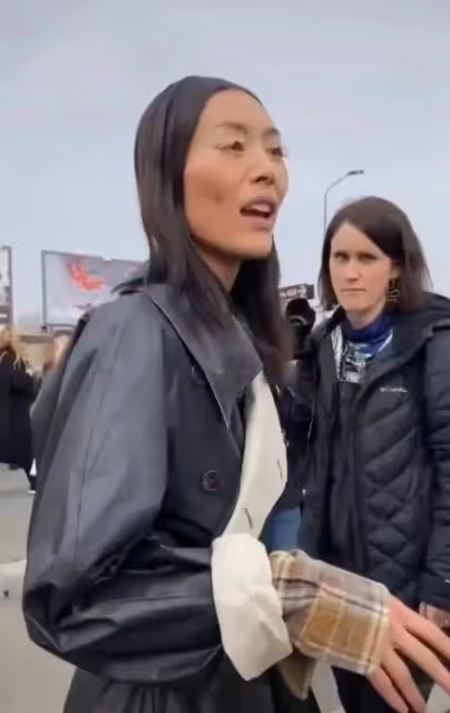 劉雯：有錢後誰還要臉？米蘭時裝周眯眯眼造型被指蓄意醜化中國人