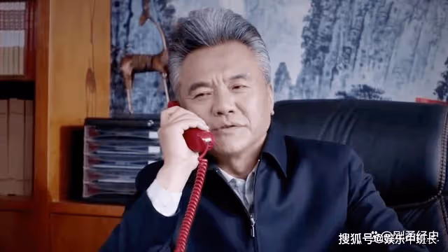 《風雨送春歸》麥滿倉與麥思源明為叔侄，真實關係更是見不得光