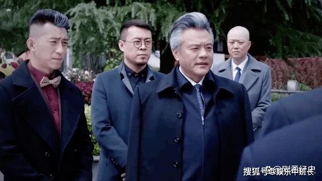 《風雨送春歸》麥滿倉與麥思源明為叔侄，真實關係更是見不得光