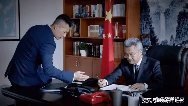 《風雨送春歸》麥滿倉與麥思源明為叔侄，真實關係更是見不得光