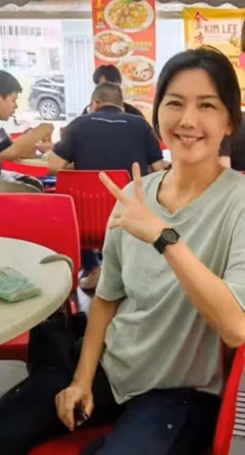 曝44歲孫燕姿懷第三胎,近照腹部隆起飄孕味,經紀人高情商回應