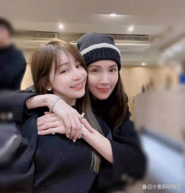 陳若儀曬與王心凌合照慶祝她出道20周年,兩位40+美女同框超養眼
