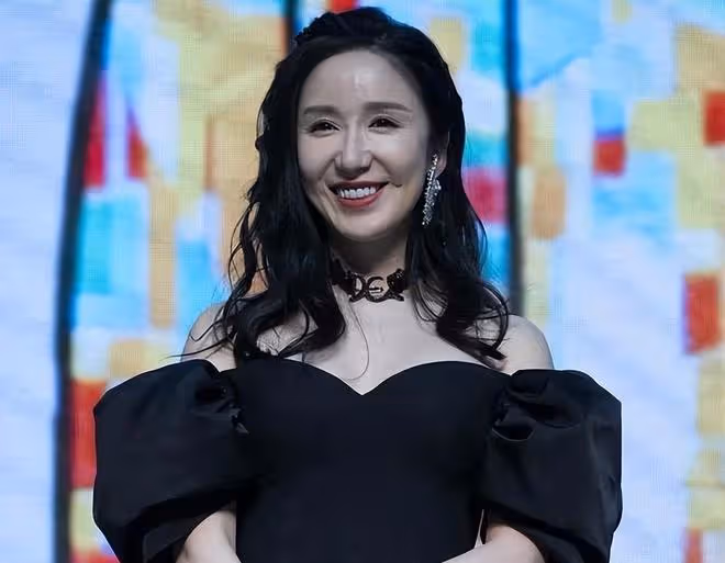 從整容臉崩,卻又奇蹟般恢復?從婁藝瀟到李金銘,都變得聰明了