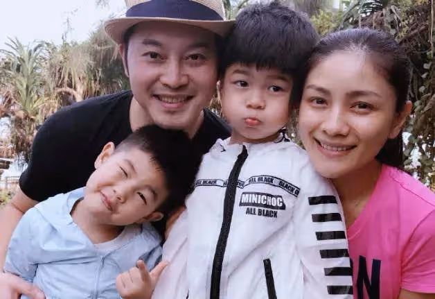 曝一線男星私生活混亂，喜歡找日韓美女經常陪富婆，吳京沙溢躺槍