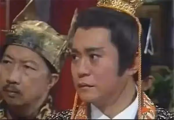 「岳不群」王偉:一生演盡壞人,晚年出家去世一個月後家人才公布