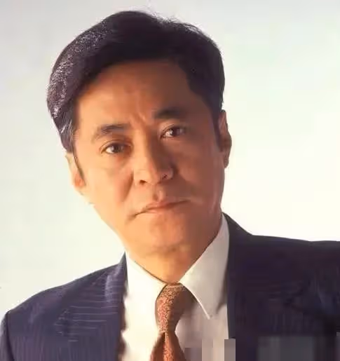 「岳不群」王偉:一生演盡壞人,晚年出家去世一個月後家人才公布