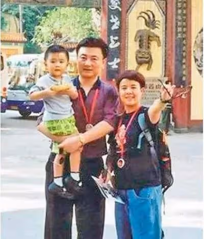 央視主持王寧金龜子真實夫妻現狀曝光!23歲女兒結束十年愛情長跑