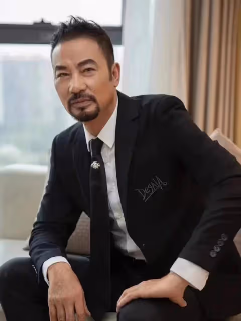 知名港星被曝在中山置業！打扮低調仍被認出，樓盤位於富豪區