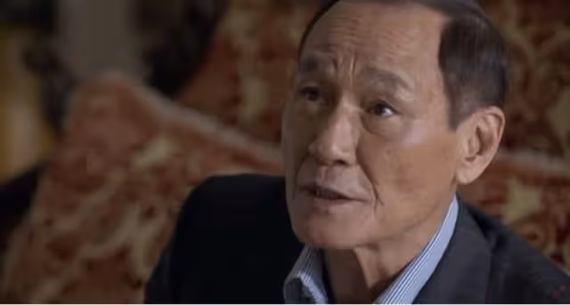 好精神!78歲資深港星與好友飯聚豪飲白酒,曾患肺癌中風今已康復