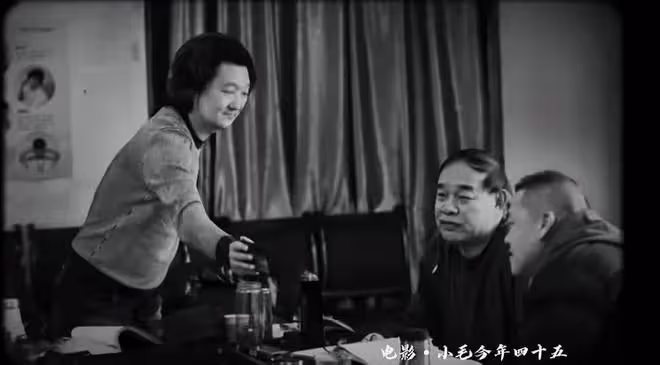 46歲王大治近況曝光,多年無戲可拍生活落魄,如今轉幕後當編導