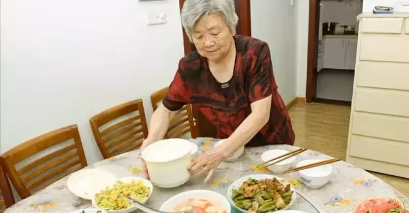 快樂是別人的！70歲婆婆含淚自述：過年「是我的痛點」兒孫滿堂並非那麽幸福