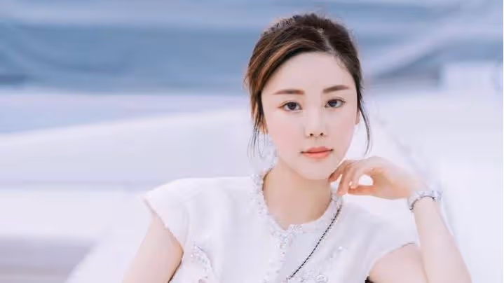香港名媛遇害後，富二代老公精神狀態曝光，透露會照顧好所有子女