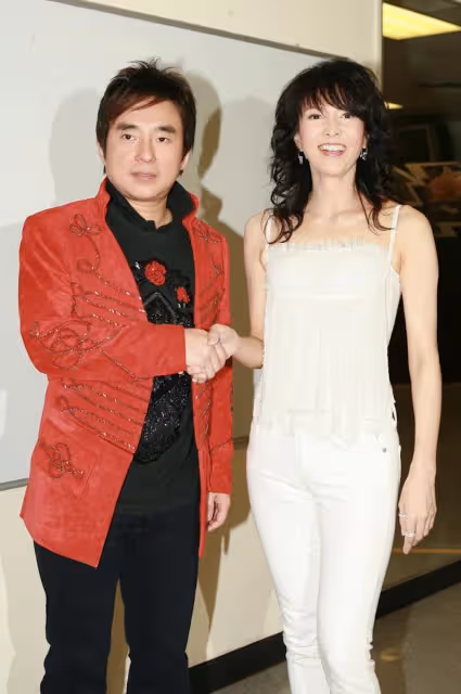 呂方受訪自稱是女兒控,每日為孩子洗澡喂奶,自豪兩歲女兒像自己