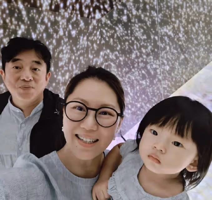 呂方受訪自稱是女兒控,每日為孩子洗澡喂奶,自豪兩歲女兒像自己