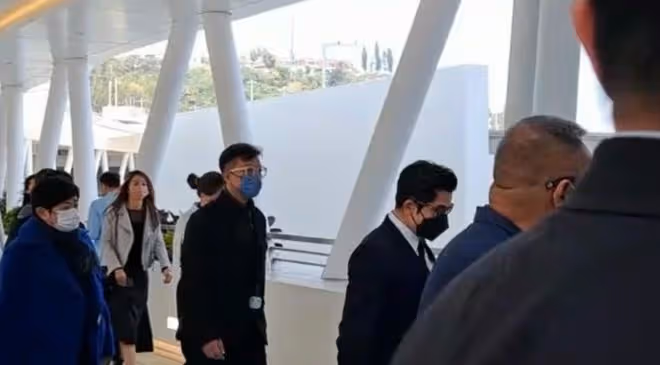 方媛閨蜜被謀殺,郭富城被多人保護現身拒絕回應,昔日合影曝光