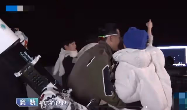 恭喜!曝竇驍求婚成功,4月將與賭王千金何超蓮斥千萬巨資辦婚禮