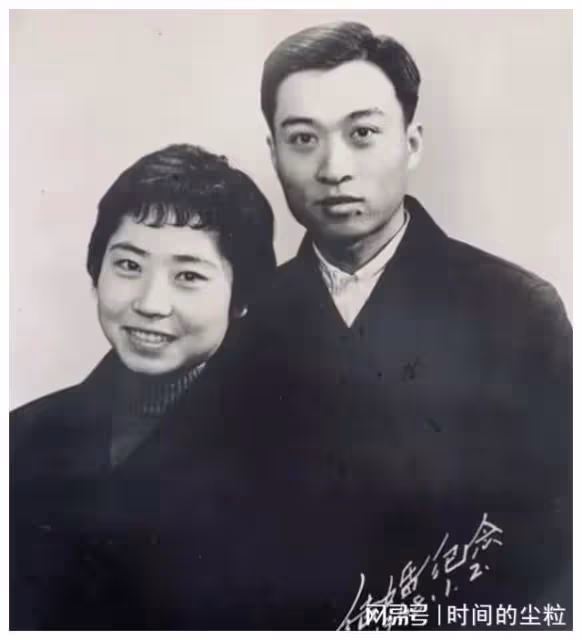任帥:劇團打雜8年,42歲靠老丁一角走紅,現實妻子是翻版德華