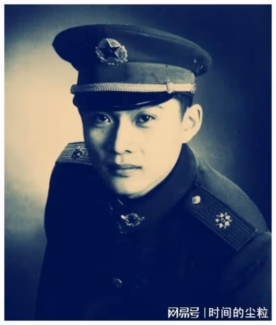 任帥:劇團打雜8年,42歲靠老丁一角走紅,現實妻子是翻版德華