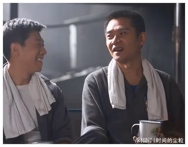 任帥:劇團打雜8年,42歲靠老丁一角走紅,現實妻子是翻版德華