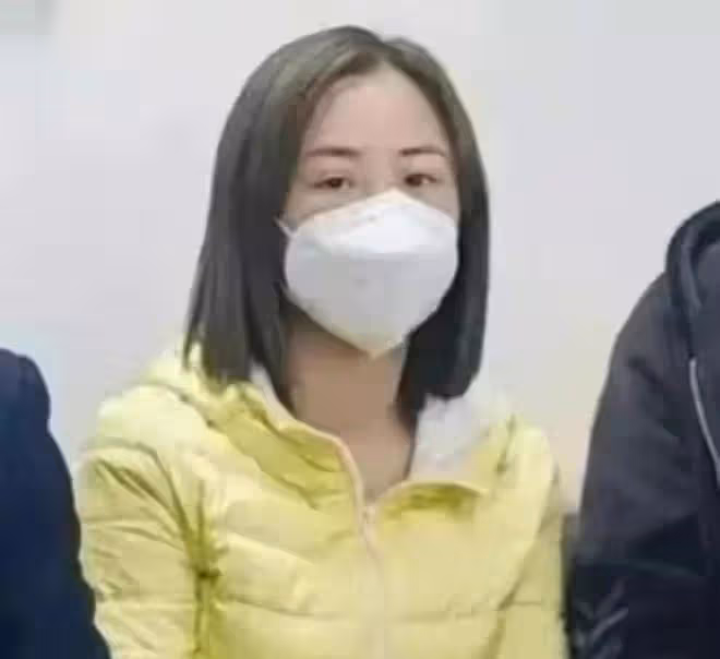 唐山燒烤店打人案後續:白衣女子首現身,患重度抑鬱症正服藥治療