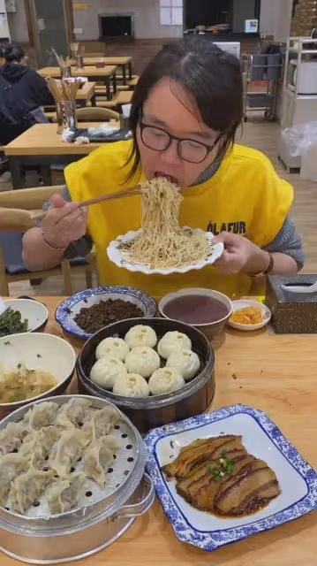 浪胃仙近照曝光：男扮女裝像美女徹底跑偏，越吃越瘦身上無男人味