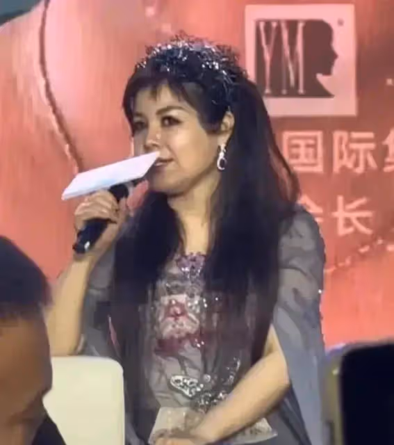 虞美人線下見面會真實顏值曝光自砸招牌，每年數千萬保養毫無效果