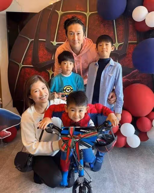 39歲梁靖琪為兒子慶生,爸爸搶盡風頭被兒子無視