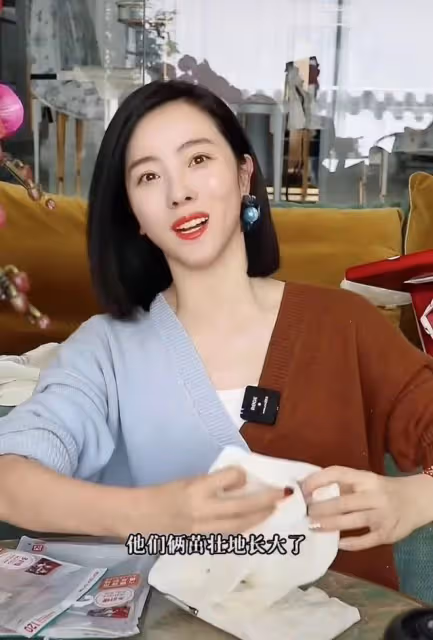 李思思從央視消失原因疑似曝光,或與孩子有關,還被傳調冷門頻道