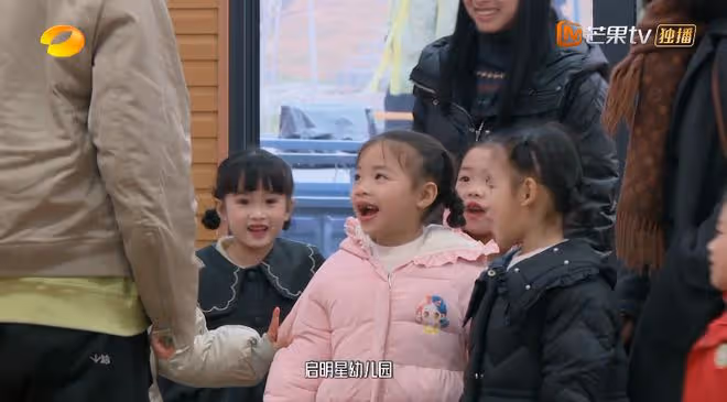 55歲蔡國慶不服老,被6歲小朋友喊爺爺面露尷尬:叫哥哥!
