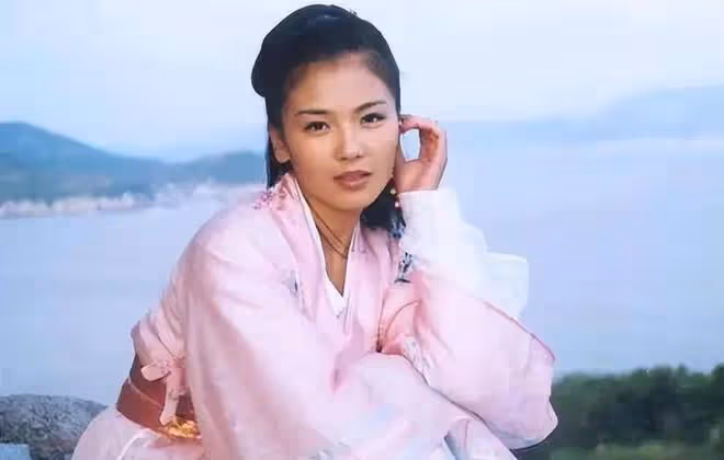 看似資源逆天,實則超級招人煩,這些演藝圈的「戲混子」該醒醒了