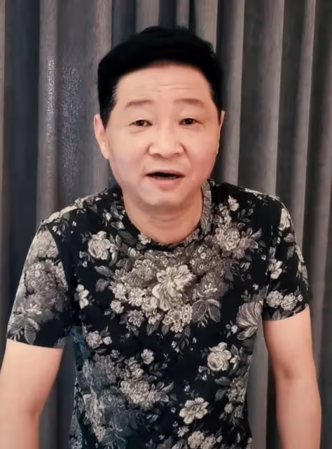 養雞賺上億,一塊表上千萬,這些明星看似過氣,實則是商業大佬