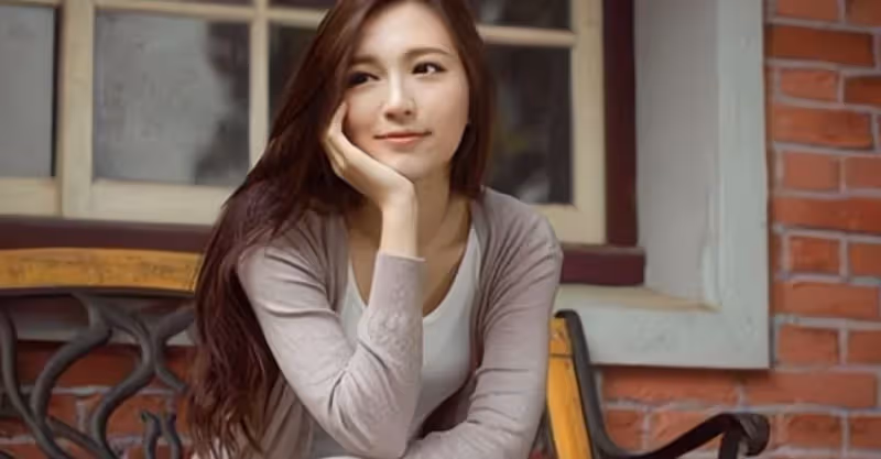 出軌被妻子閨蜜抓現行，妻子卻原諒我，直到母親過壽，才知道她的狠