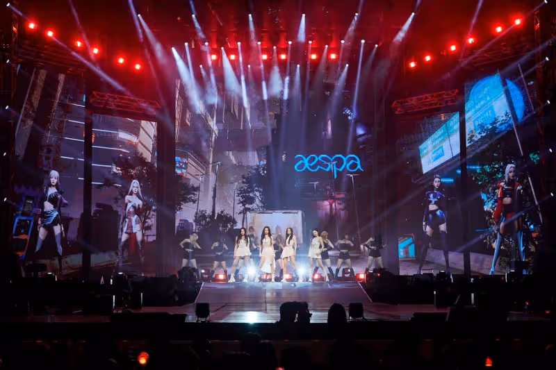 aespa首次單獨演唱會盛況空前吸引1萬名觀眾 線上與全世界79個地區粉絲們見面