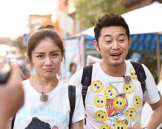 不結婚就分手,胡可是被逼的?拍戲才是休息?胡可這媽媽有智慧