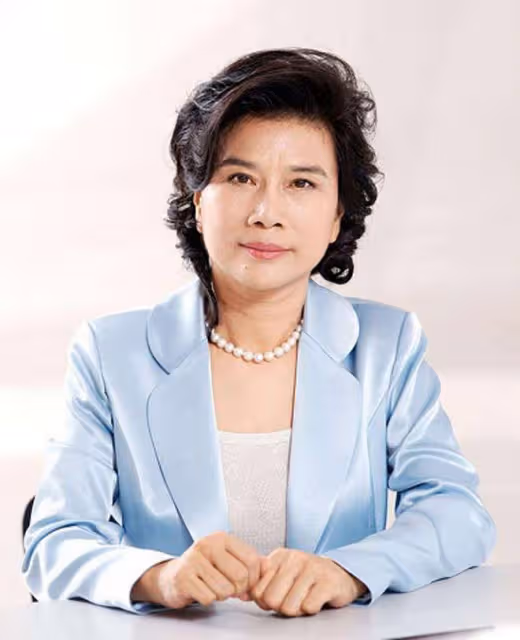 68歲董明珠否認與34歲員工王自如戀情，怒斥造謠者：低級下流無聊