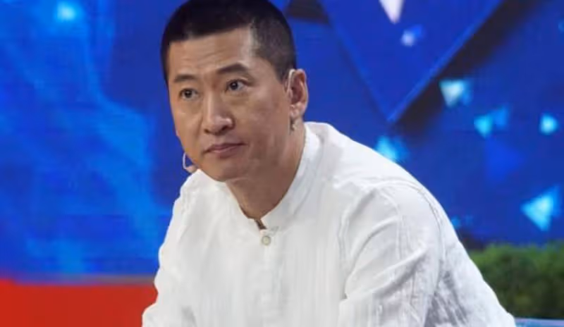 蹭張頌文熱度，與網友對罵。說廣東不是內地，周傑攤又上事了？