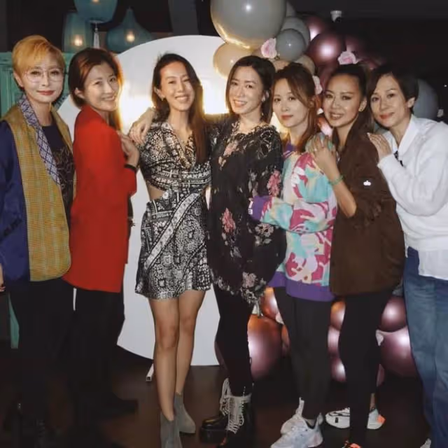 TVB七魔女閨蜜團罕聚首！年過四十凍齡似少女，僅佘詩曼未婚未育