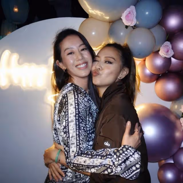 TVB七魔女閨蜜團罕聚首！年過四十凍齡似少女，僅佘詩曼未婚未育