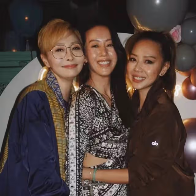 TVB七魔女閨蜜團罕聚首！年過四十凍齡似少女，僅佘詩曼未婚未育